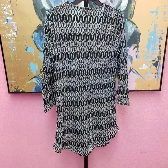 J Valdi Black and White Coverup - Picture 2 of 5